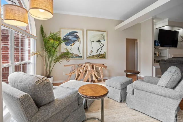 $619,900 | 9850 North Loop Road, Pensacola, FL 32507