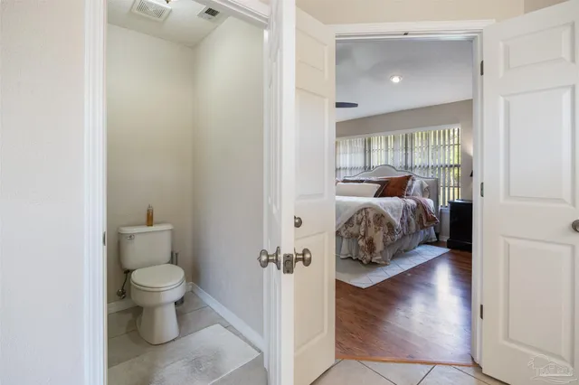 $619,900 | 9850 North Loop Road, Pensacola, FL 32507