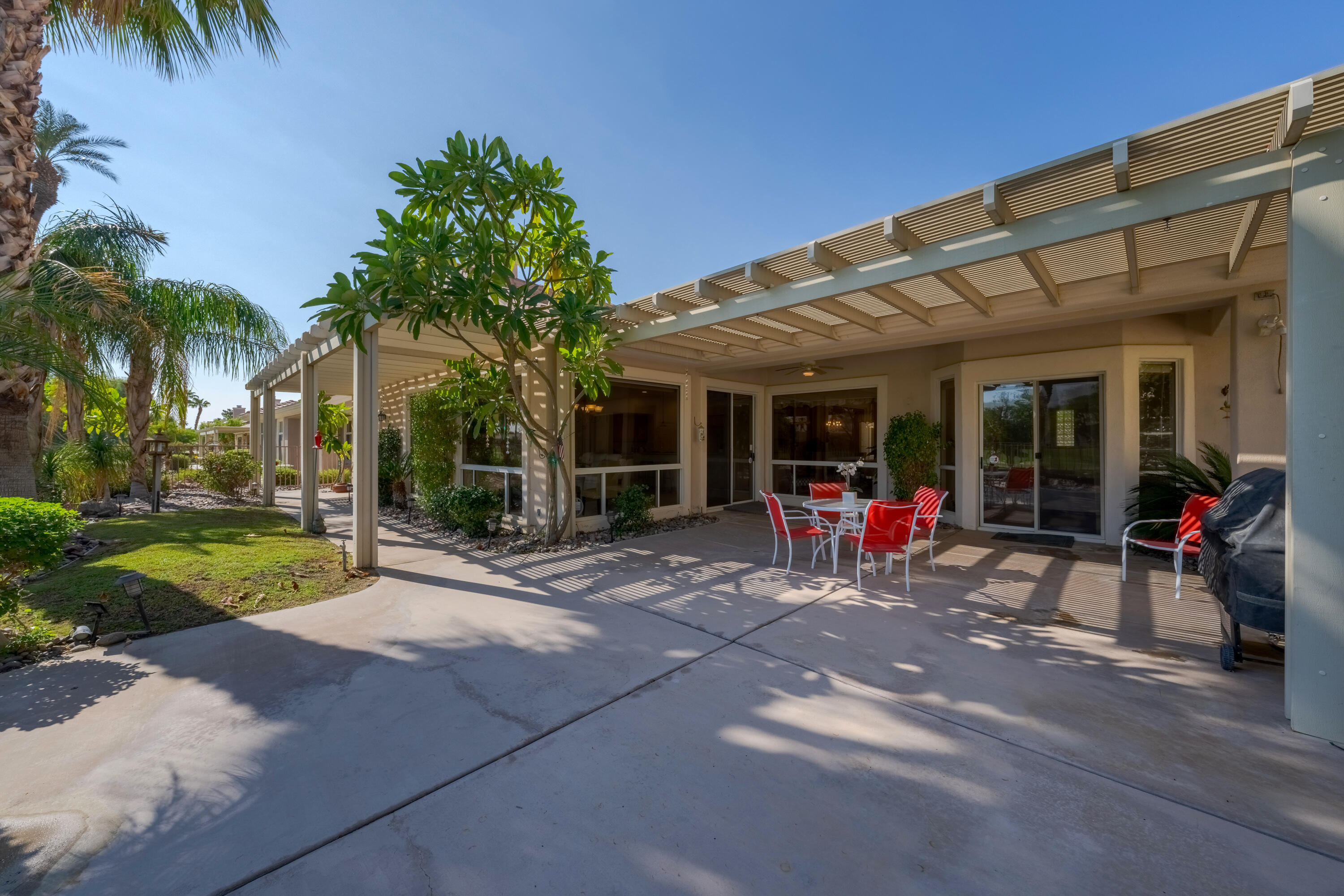 39619 Manorgate Road Palm Desert, CA 92211 - Photo 4 of 33 Photo-19