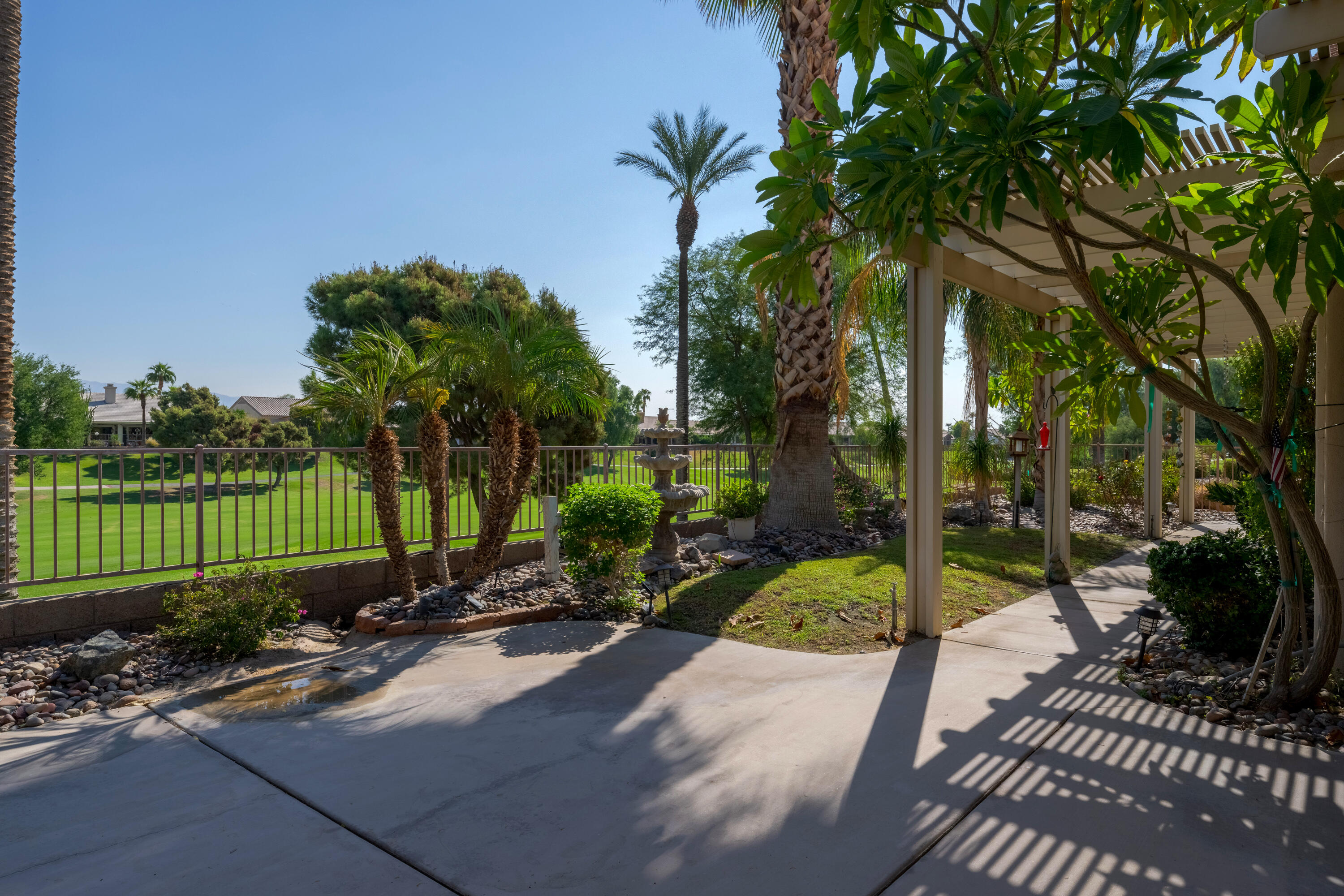 39619 Manorgate Road Palm Desert, CA 92211 - Photo 5 of 33 Photo-18