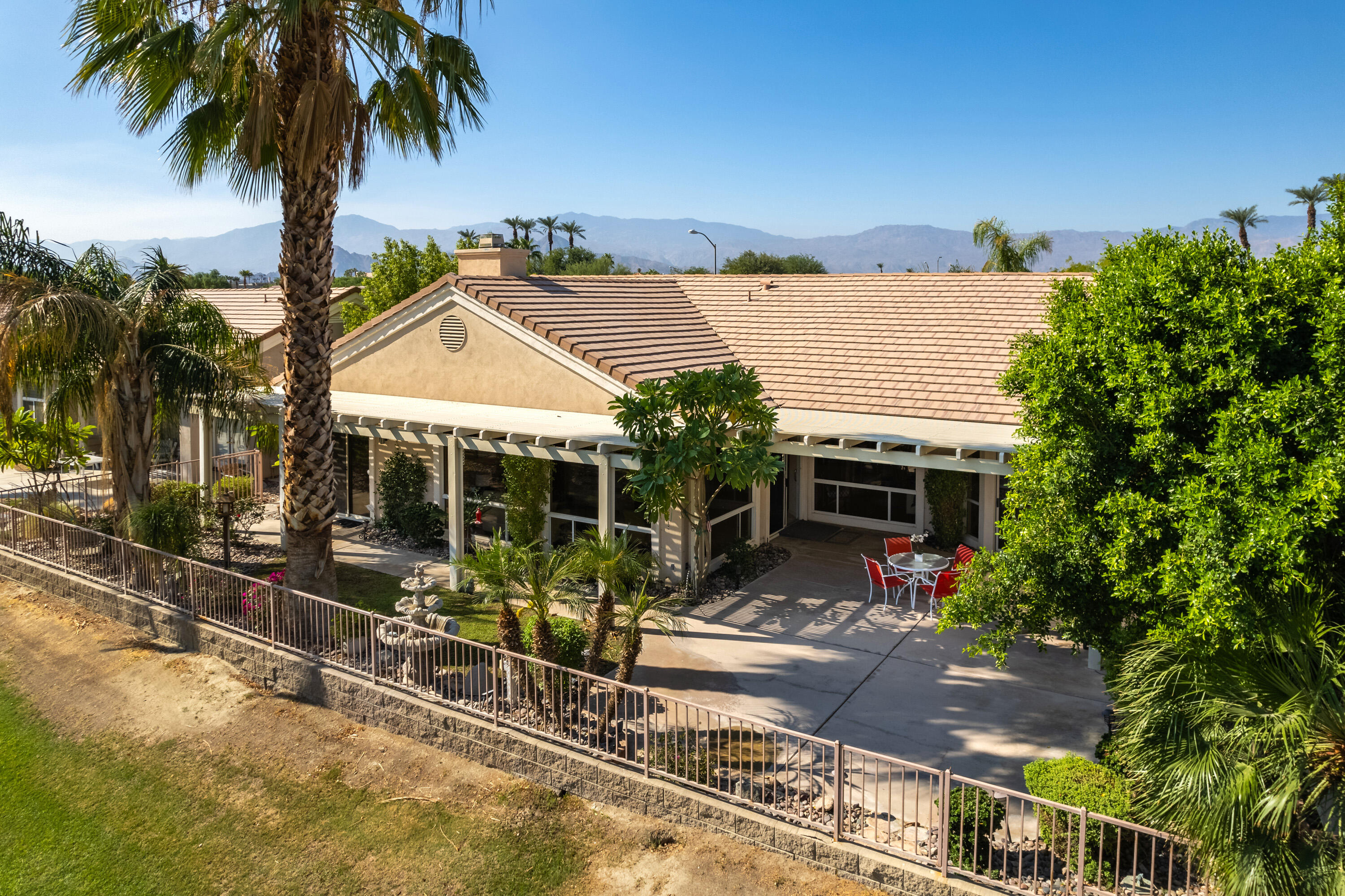 39619 Manorgate Road Palm Desert, CA 92211 - Photo 7 of 33 Photo-13