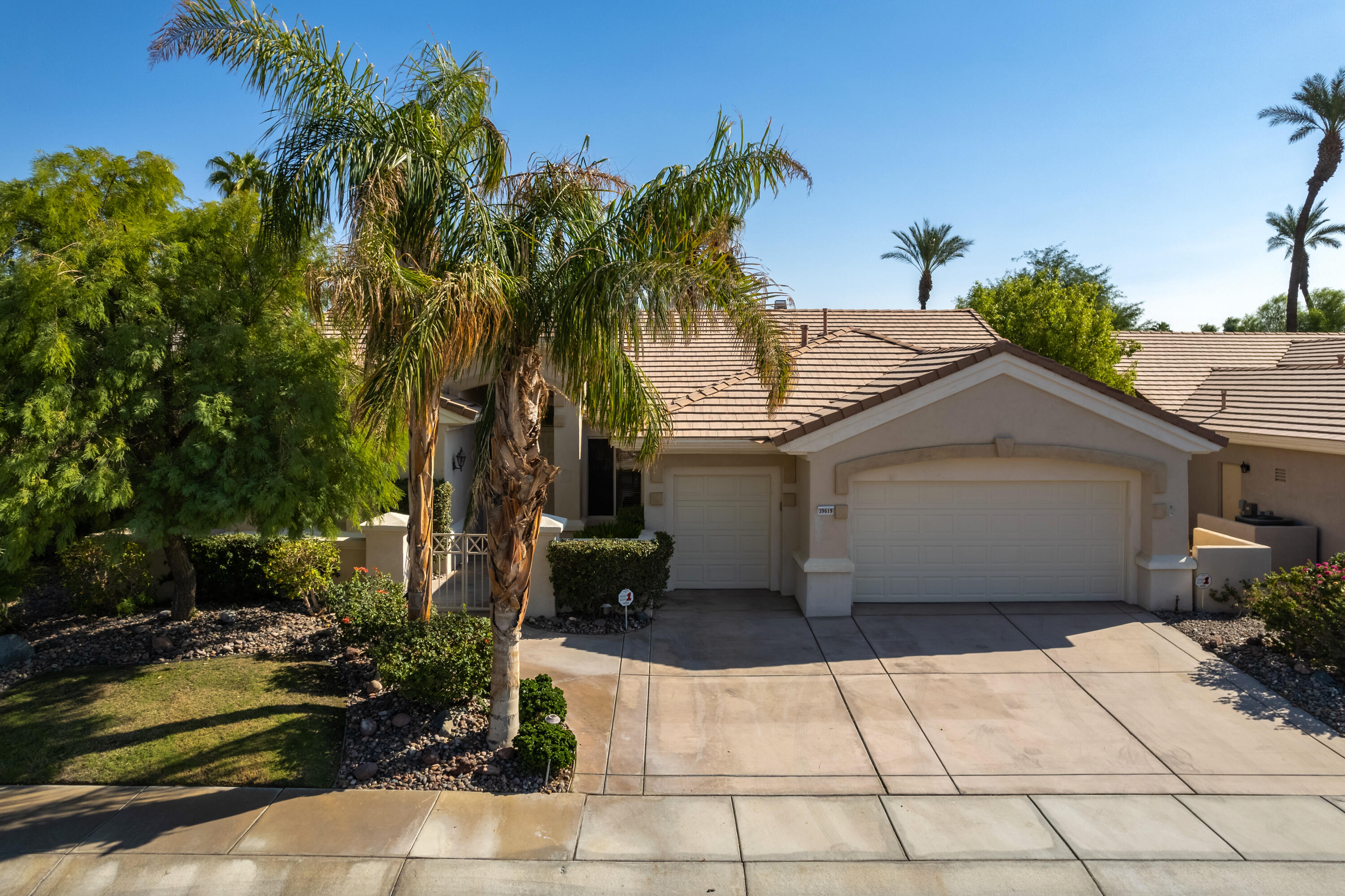 39619 Manorgate Road Palm Desert, CA 92211 - Photo 10 of 33 Photo-1