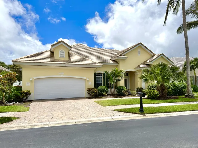 $4,500 | 245 Clyde Street, Melbourne Beach, FL 32951