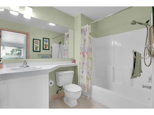 $200,000 | 223 North Hayden Bay Drive, Portland, OR 97217