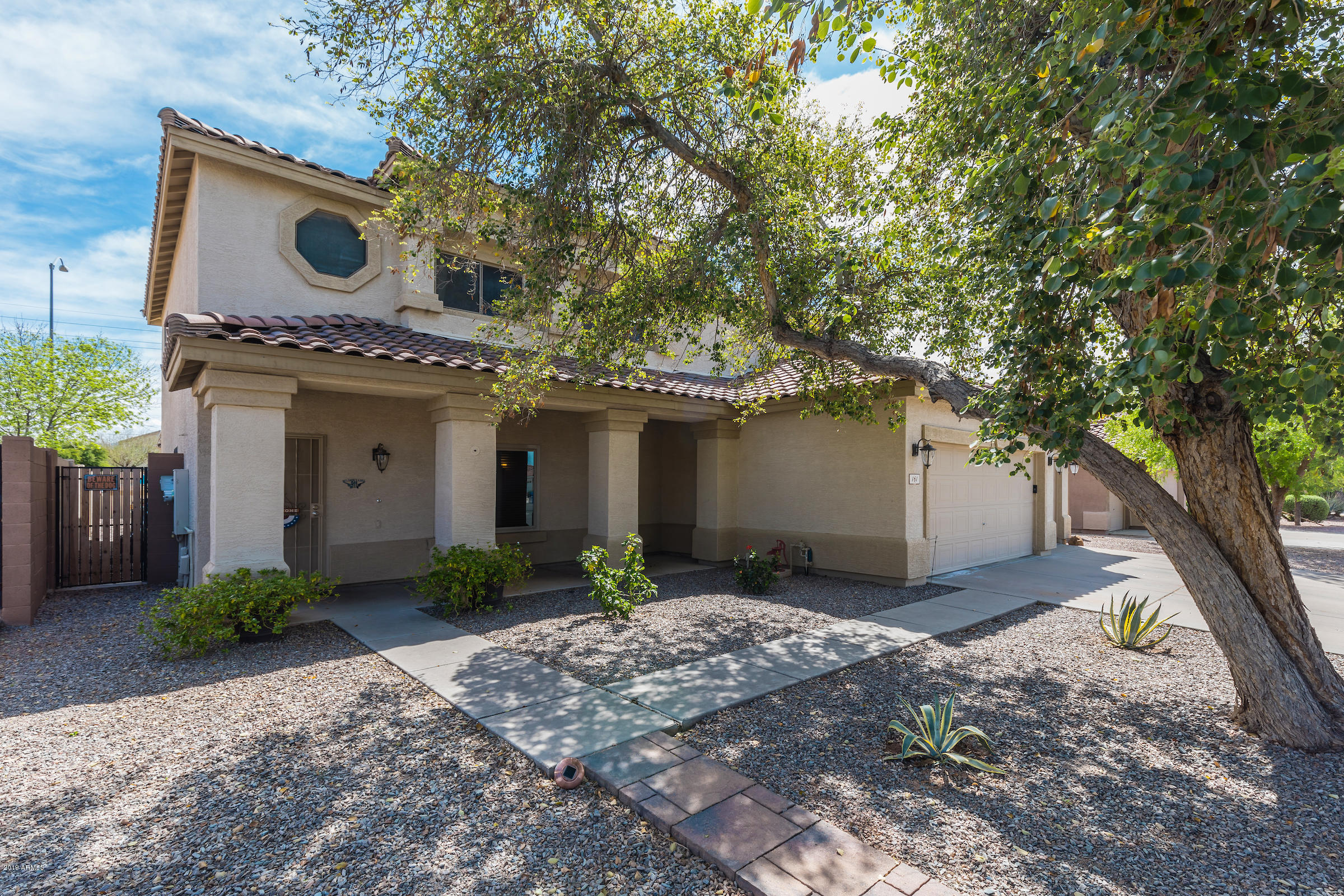 161 South Del Rancho Mesa, AZ 85120 - Photo 2 of 30 161_S_Del_Rancho_02