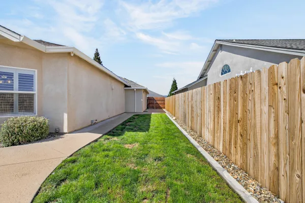 $625,000 | 4039 Winter Green Court, Redding, CA 96001