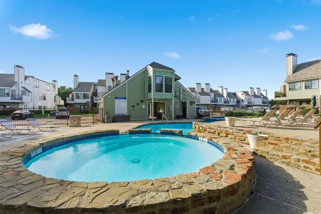 $215,000 | 3101 Sondra Drive, Unit 201, Fort Worth, TX 76107