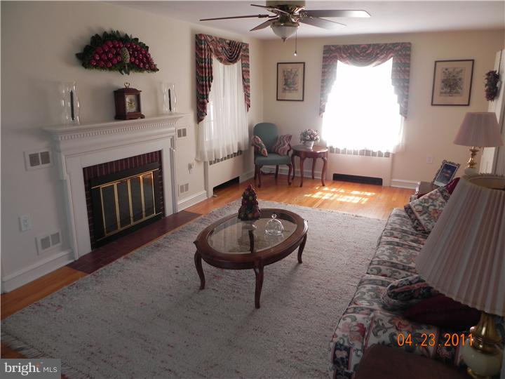 727 Lower State Road Ambler, PA 19002 - Photo 2 of 23 Gallery Image 2