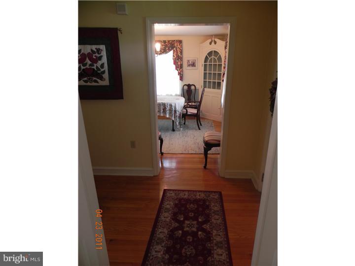 727 Lower State Road Ambler, PA 19002 - Photo 4 of 23 Gallery Image 4