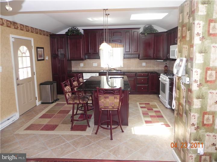 727 Lower State Road Ambler, PA 19002 - Photo 6 of 23 Gallery Image 6