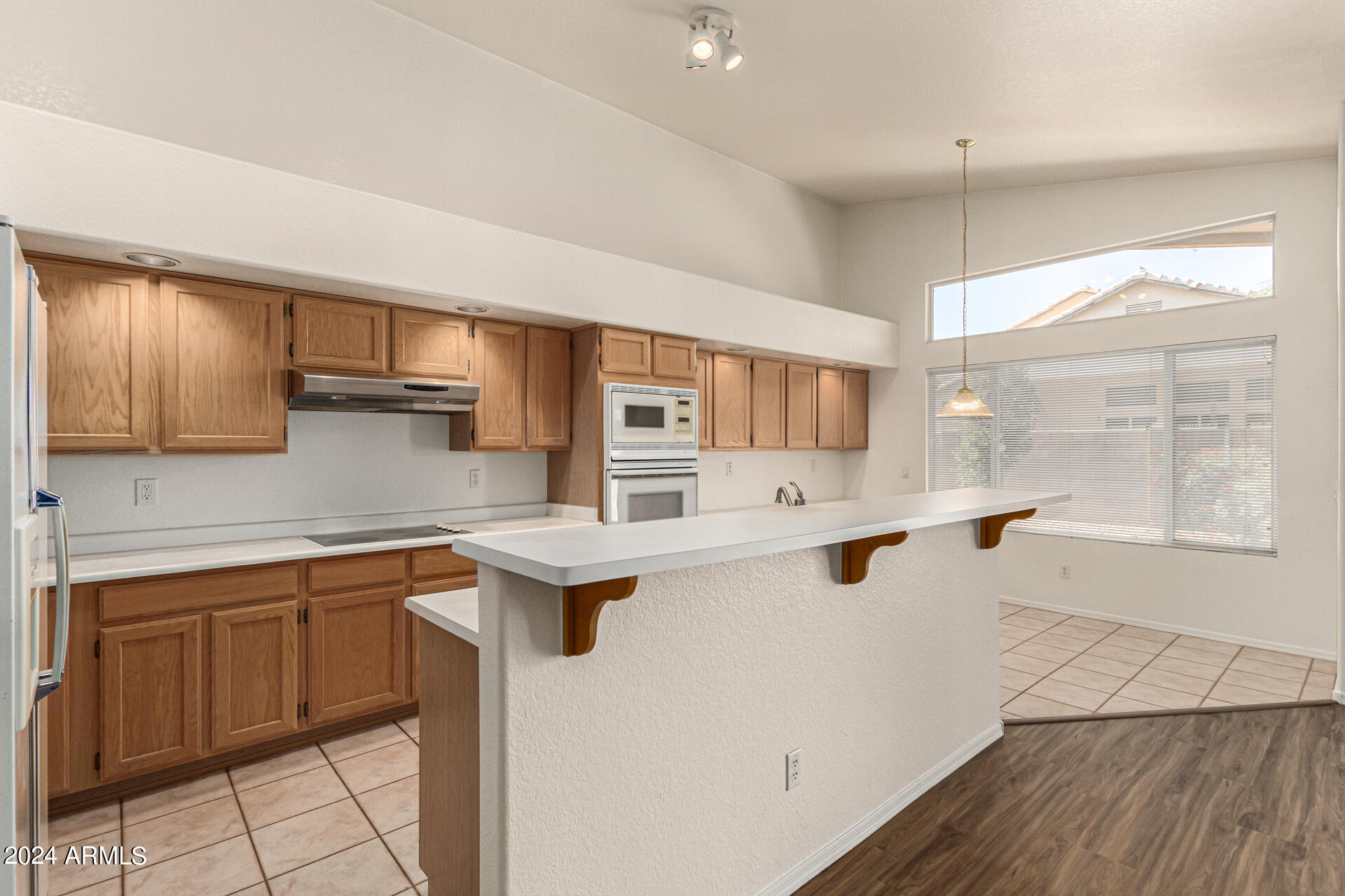 326 West El Freda Road Tempe, AZ 85284 - Photo 17 of 44 El Freda Kitchen