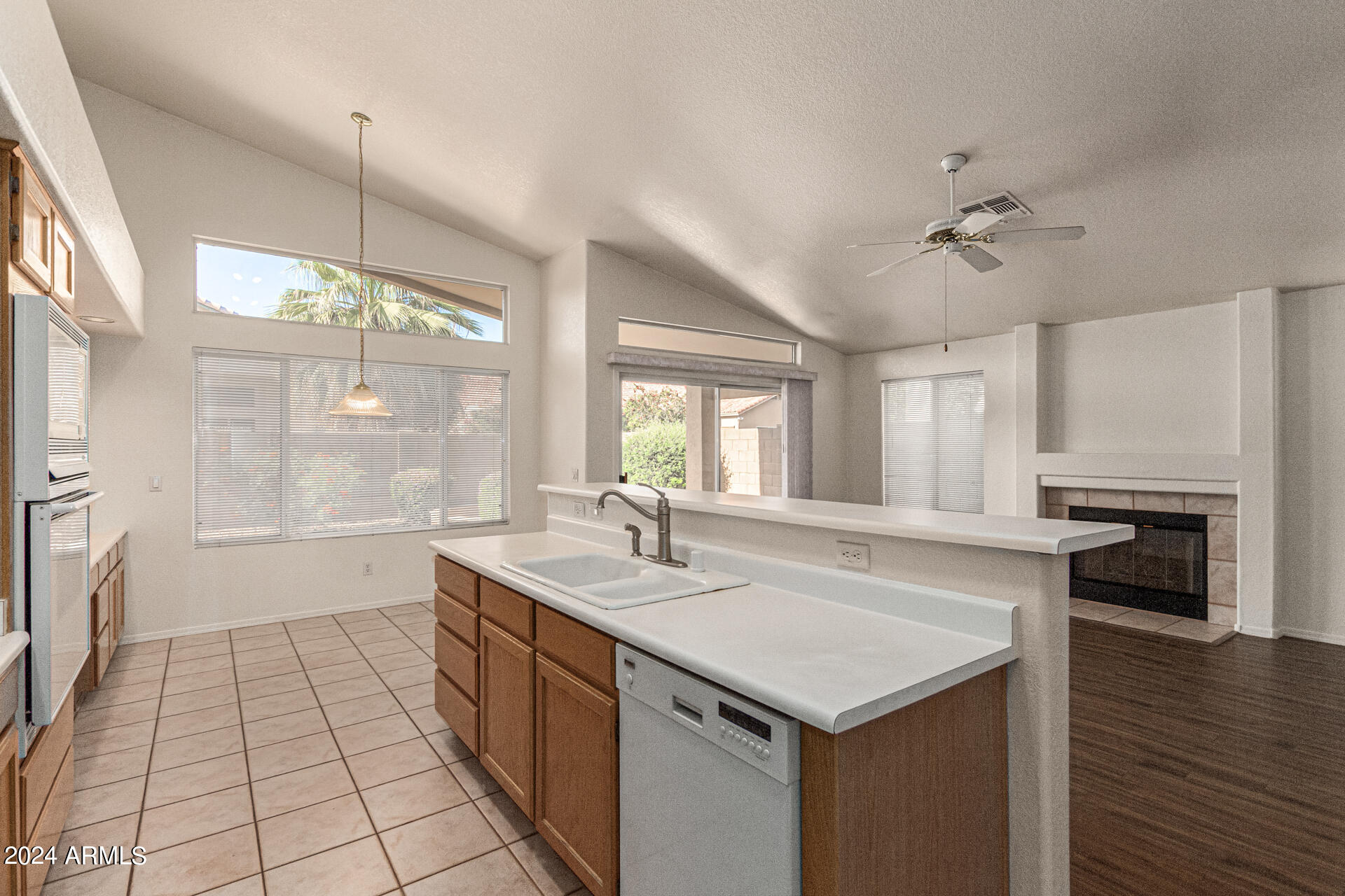 326 West El Freda Road Tempe, AZ 85284 - Photo 21 of 44 El Freda Kitchen Island