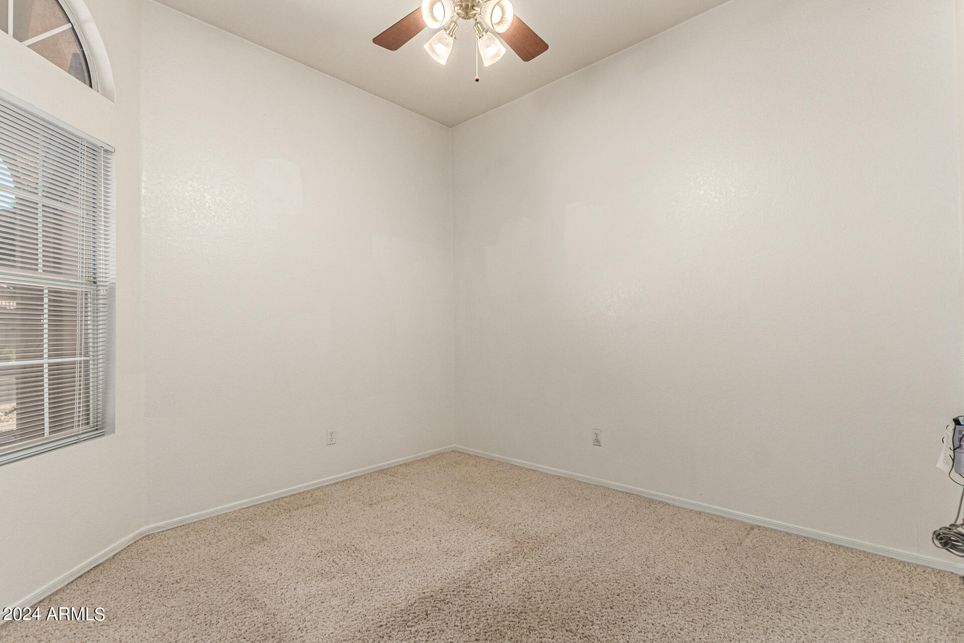 326 West El Freda Road Tempe, AZ 85284 - Photo 31 of 44 Office