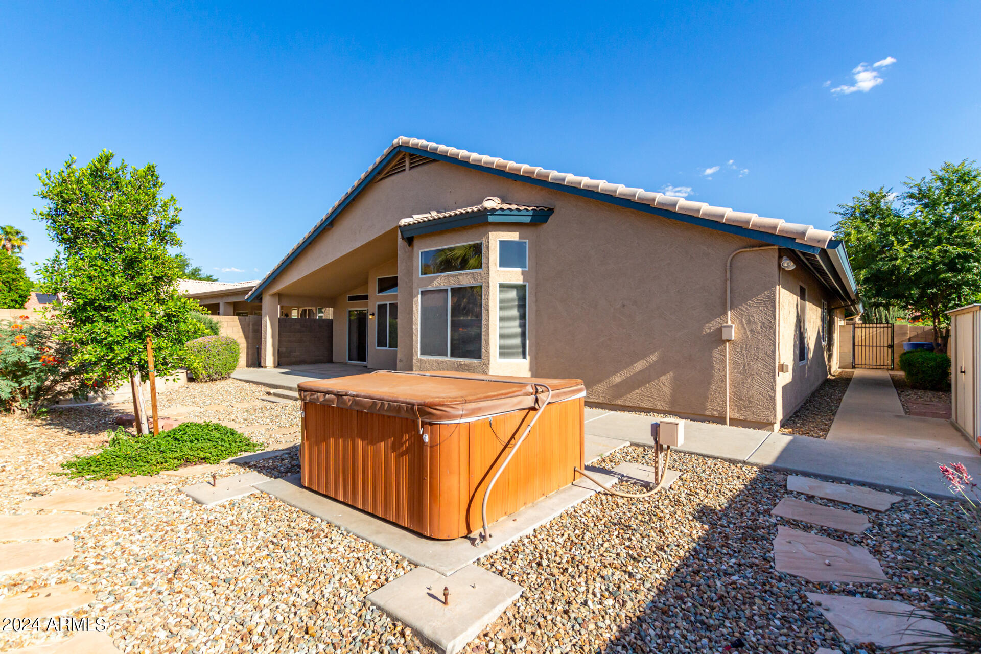 326 West El Freda Road Tempe, AZ 85284 - Photo 42 of 44 Backyard Jacuzzi