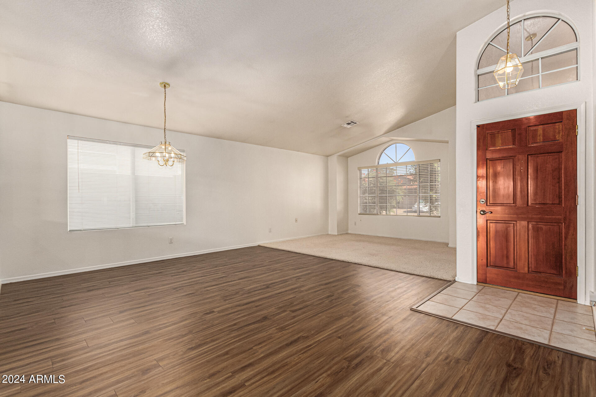 326 West El Freda Road Tempe, AZ 85284 - Photo 8 of 44 El Freda Entry