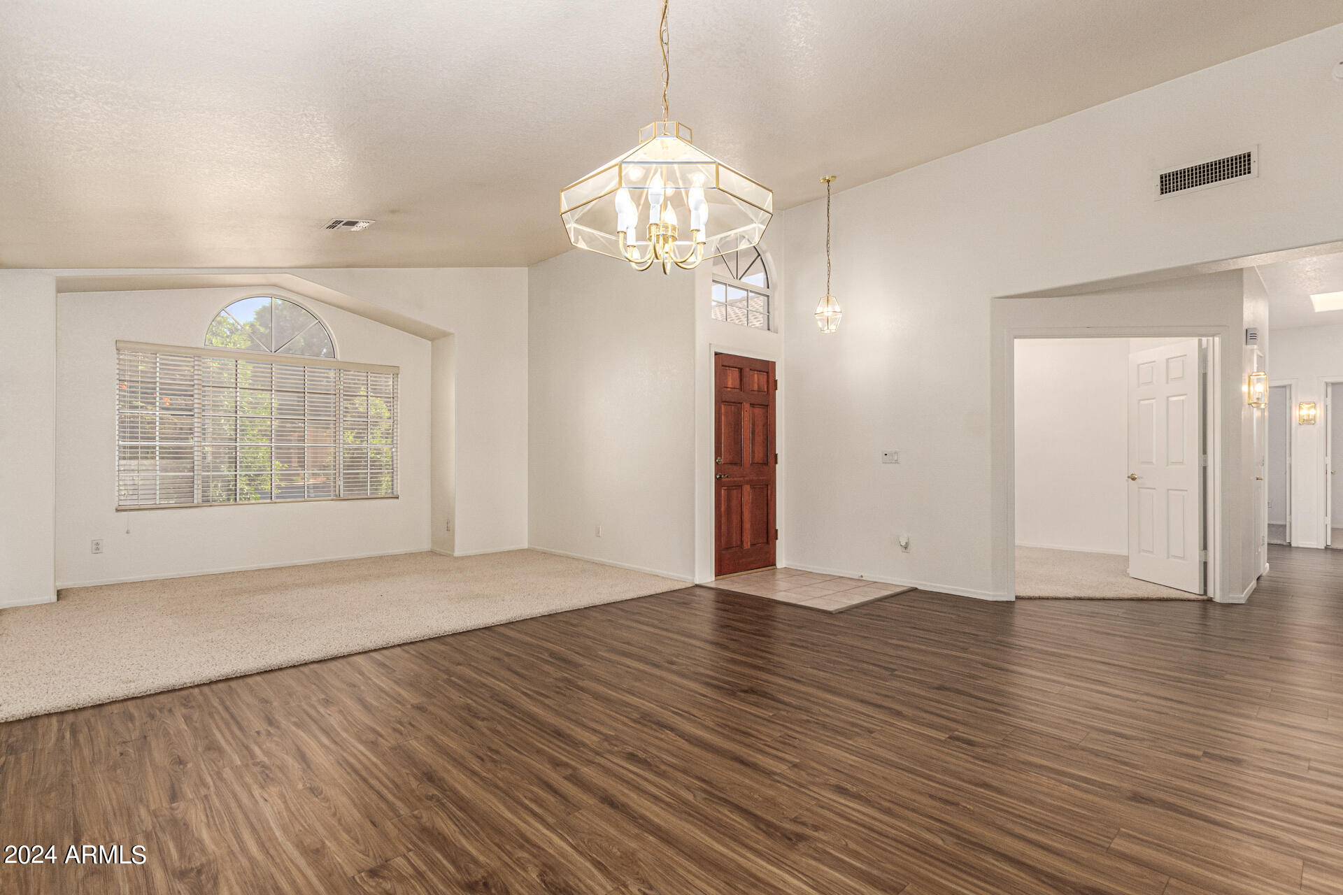 326 West El Freda Road Tempe, AZ 85284 - Photo 9 of 44 El Freda Sitting Room