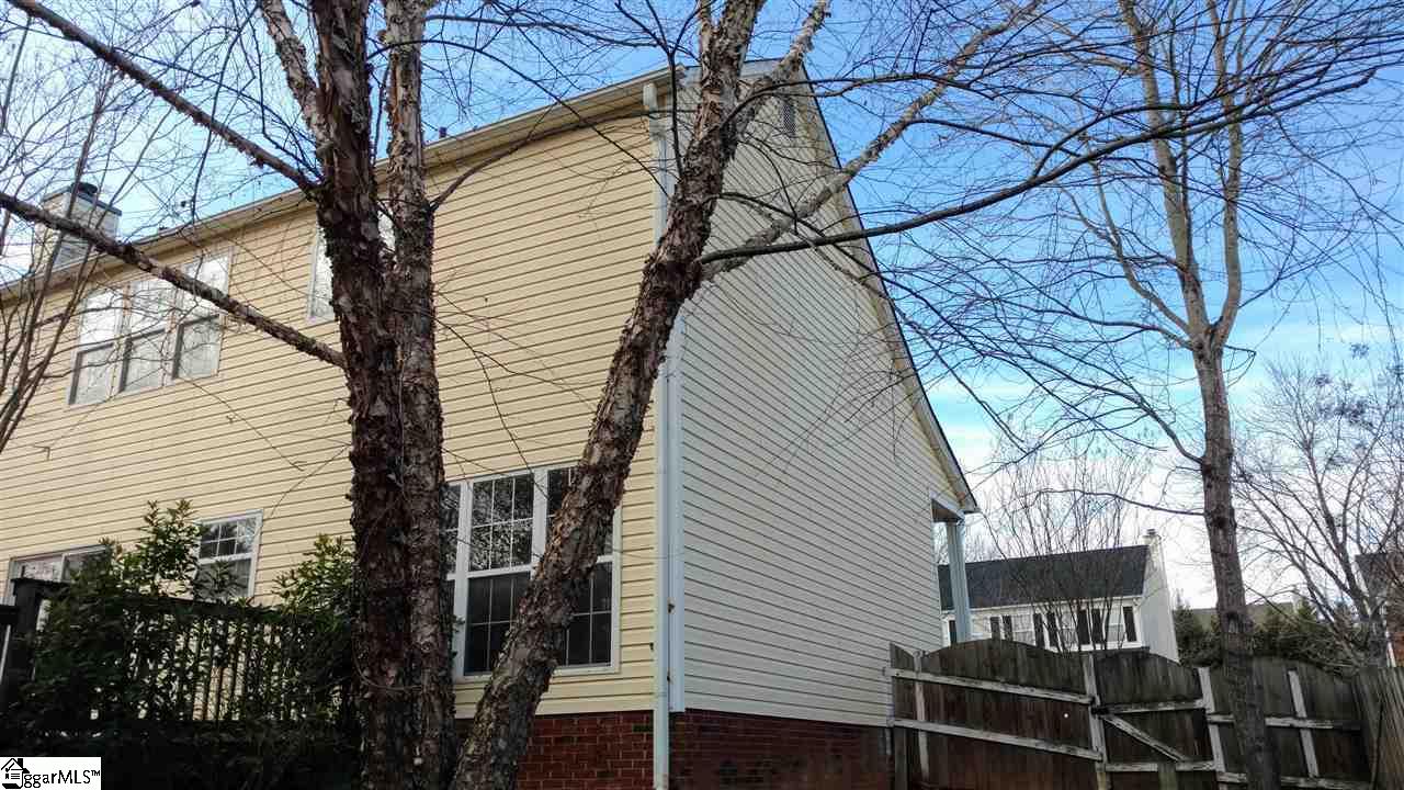120 Cotter Lane Greer, SC 29650 - Photo 7 of 35