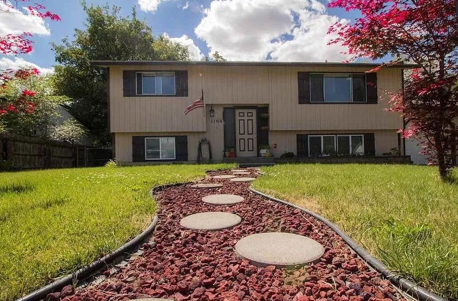 1109 North Perrine Road Spokane Valley, WA 99206 - Photo 1 of 20 Gallery Image 1