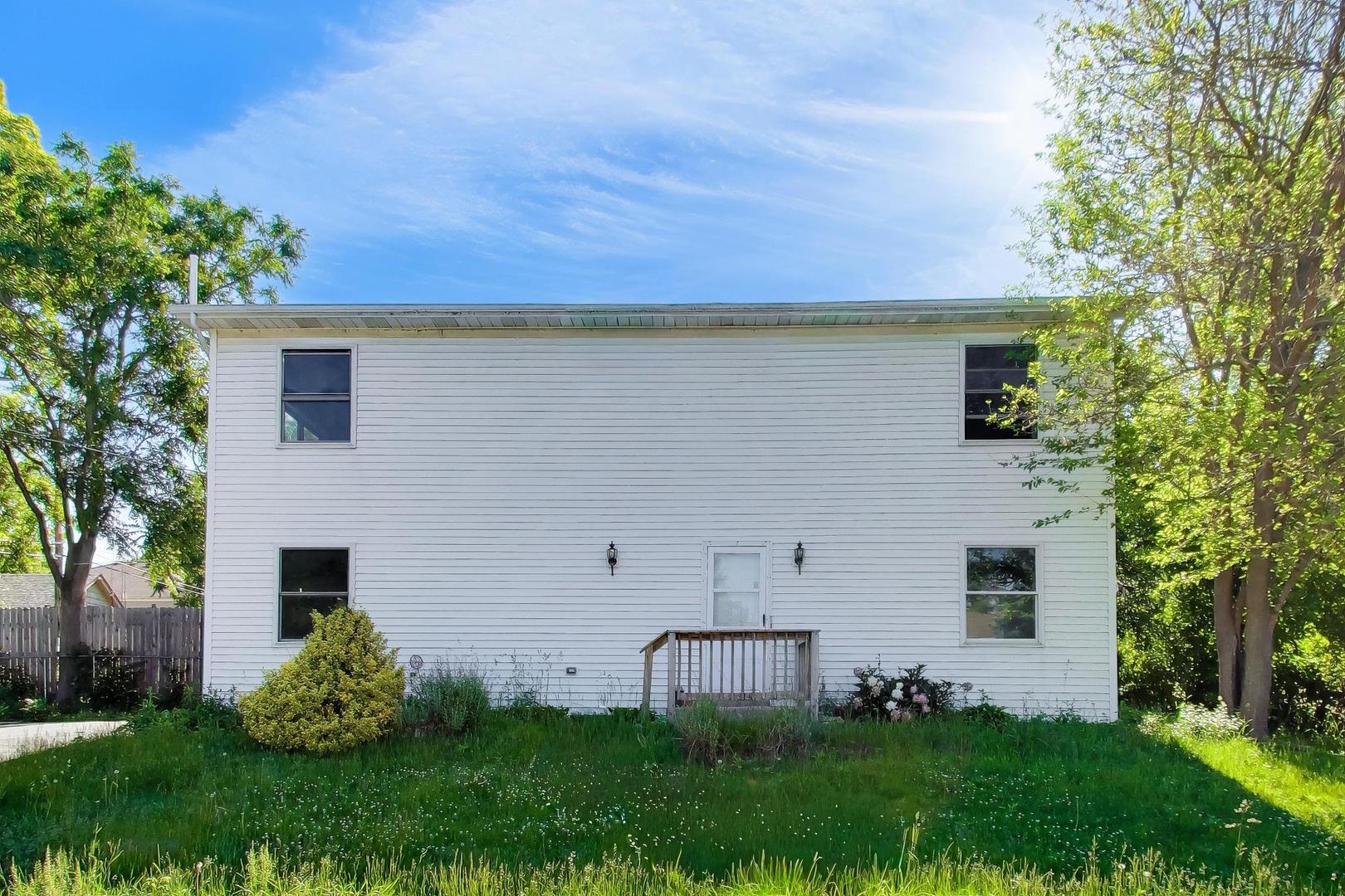 26371 North Diamond Lake Road Mundelein, IL 60060 - Photo 1 of 32