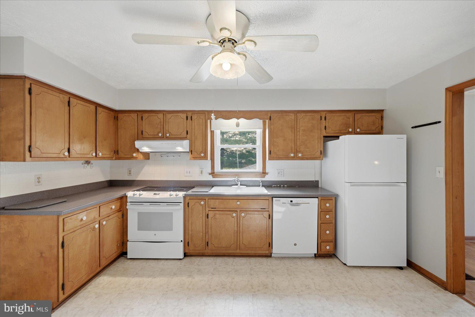 2755 Allen Road Berryville, VA 22611 - Photo 22 of 97