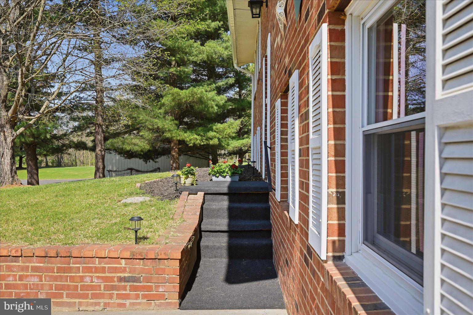 2755 Allen Road Berryville, VA 22611 - Photo 9 of 97