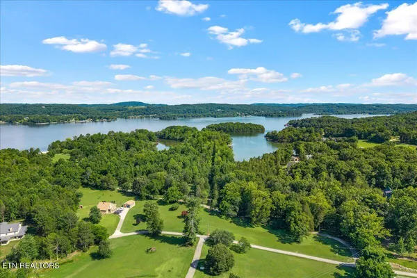 $979,000 | 132 Hatt Lane, Rockwood, TN 37854