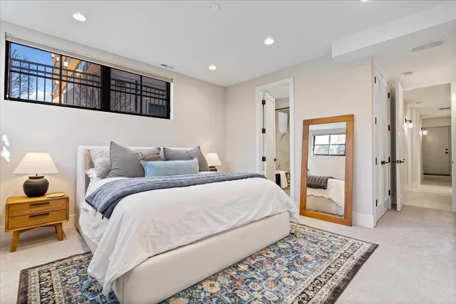 $1,224,900 | 1833 North Larrabee Street, Unit 1, Chicago, IL 60614