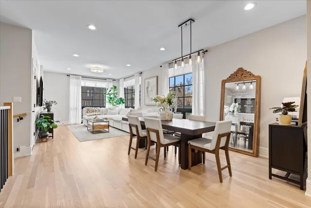 $1,224,900 | 1833 North Larrabee Street, Unit 1, Chicago, IL 60614