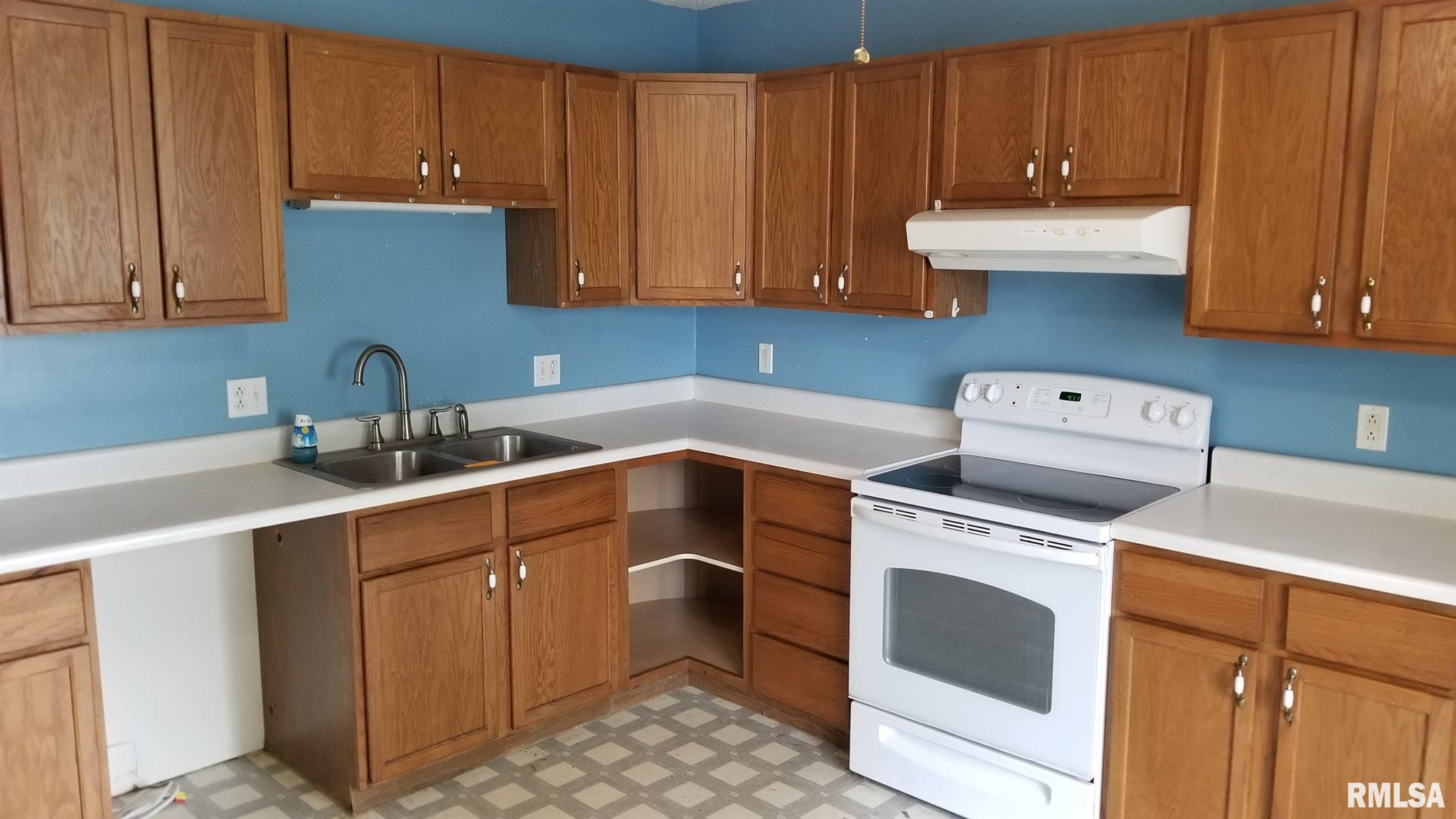1827 South 5th Street Springfield, IL 62703 - Photo 11 of 19