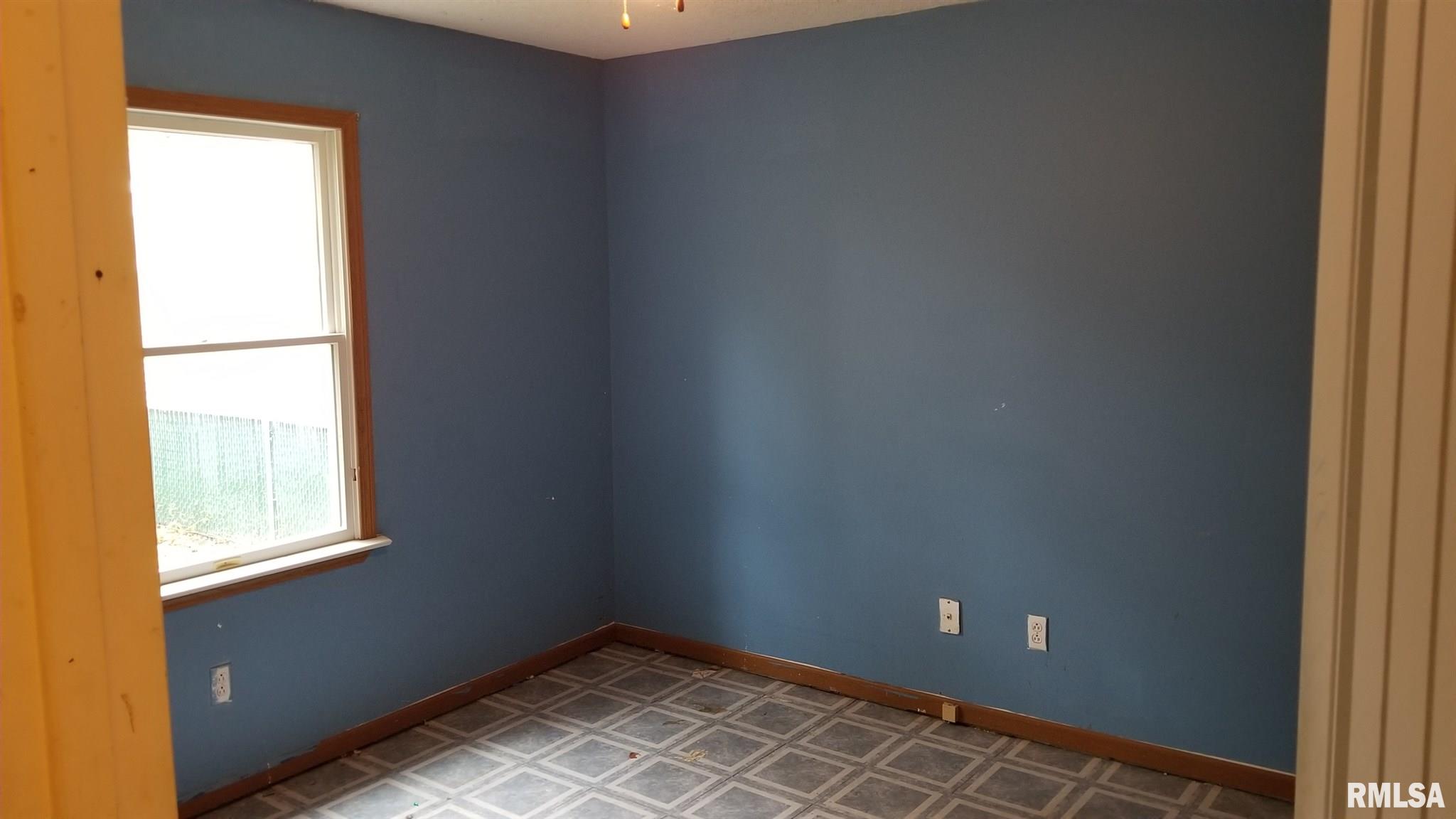 1827 South 5th Street Springfield, IL 62703 - Photo 5 of 19