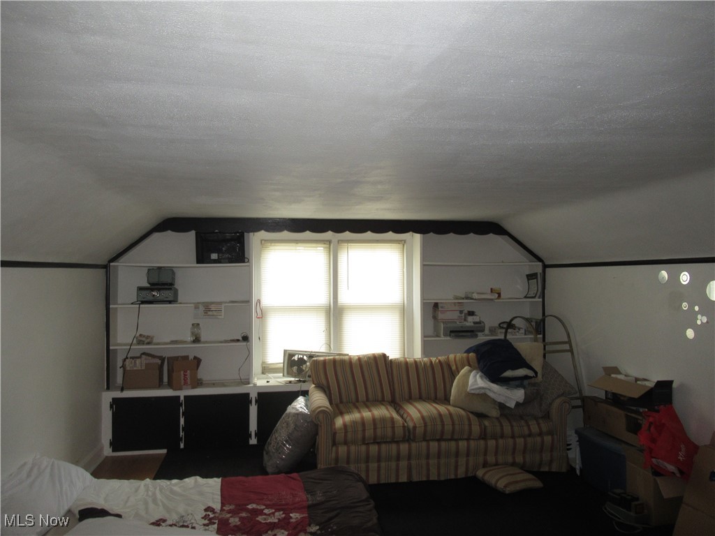 272 Shields Road Youngstown, OH 44512 - Photo 12 of 24 Gallery Image 12