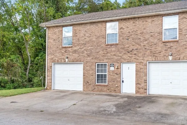 $668,000 | 535 Lafayette Road, Clarksville, TN 37042