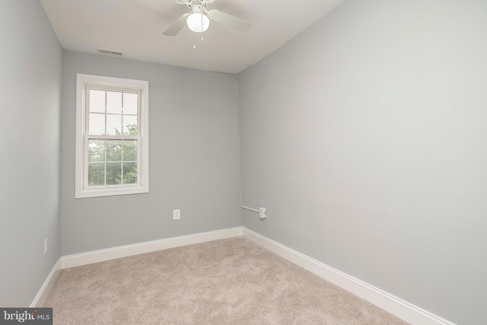 3915 Flowerton Road Baltimore, MD 21229 - Photo 22 of 27 Bedroom