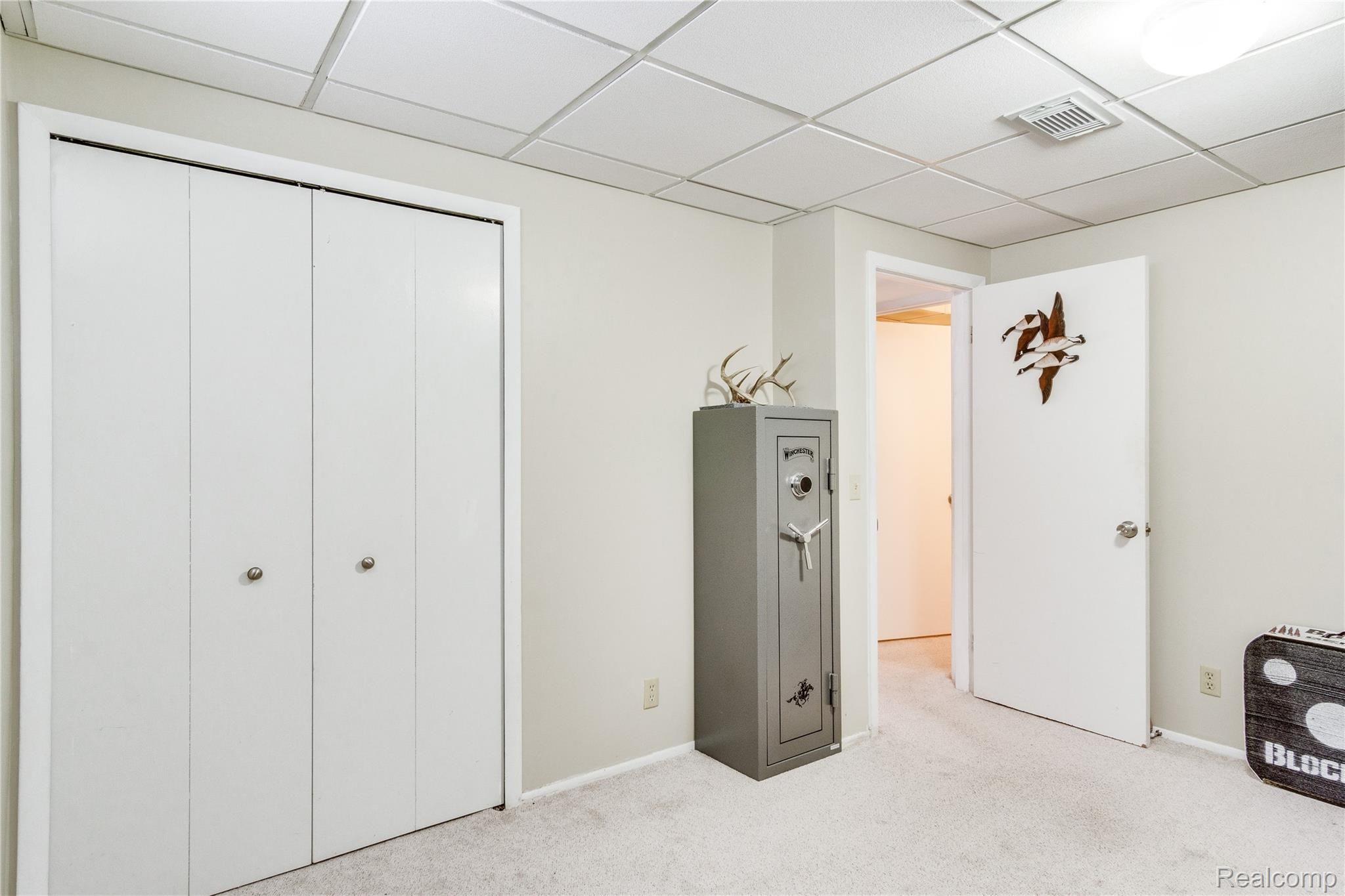 3107 South Fenton Road Holly, MI 48442 - Photo 19 of 26 Interiors (27 of 32).jpg