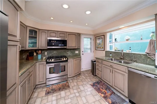 $6,500 | 16775 15th Street, Unit B, Sunset Beach, CA 90742