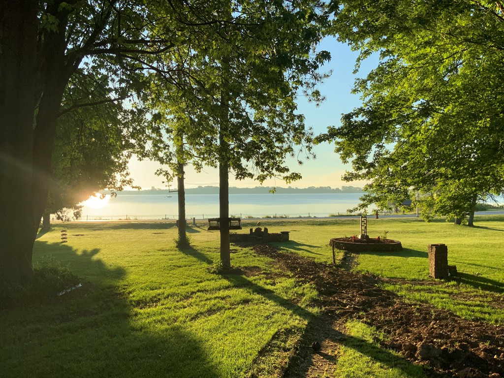 210 Lake Street Rouses Point, NY 12979 - Photo 4 of 32 Gallery Image 4