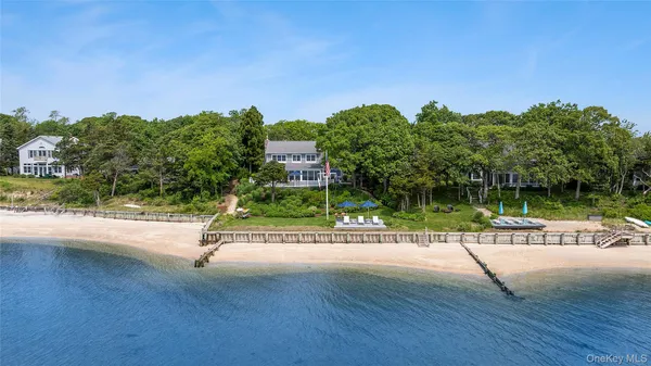 $3,000,000 | 1497 Peconic Bay Boulevard, Laurel, NY 11948