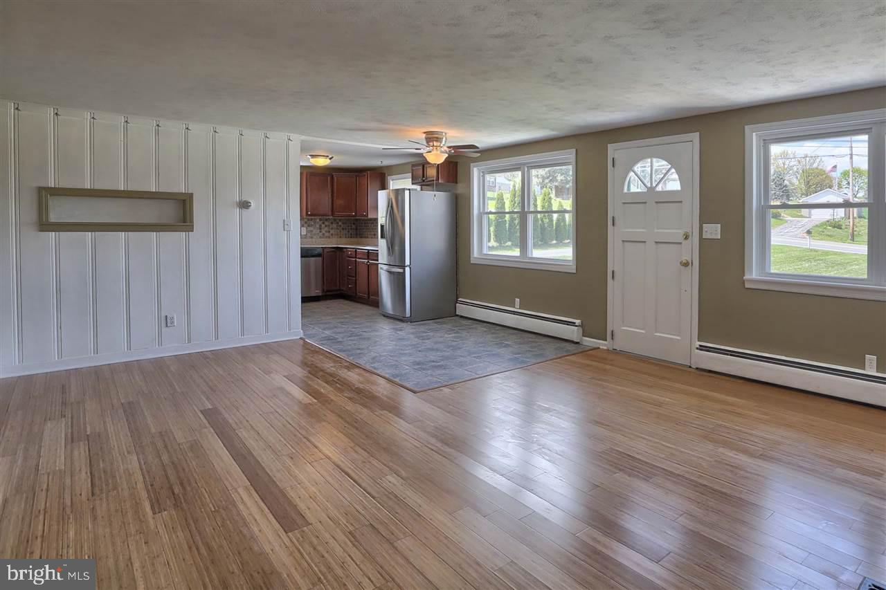 2214 Craley Road Windsor, PA 17366 - Photo 3 of 36