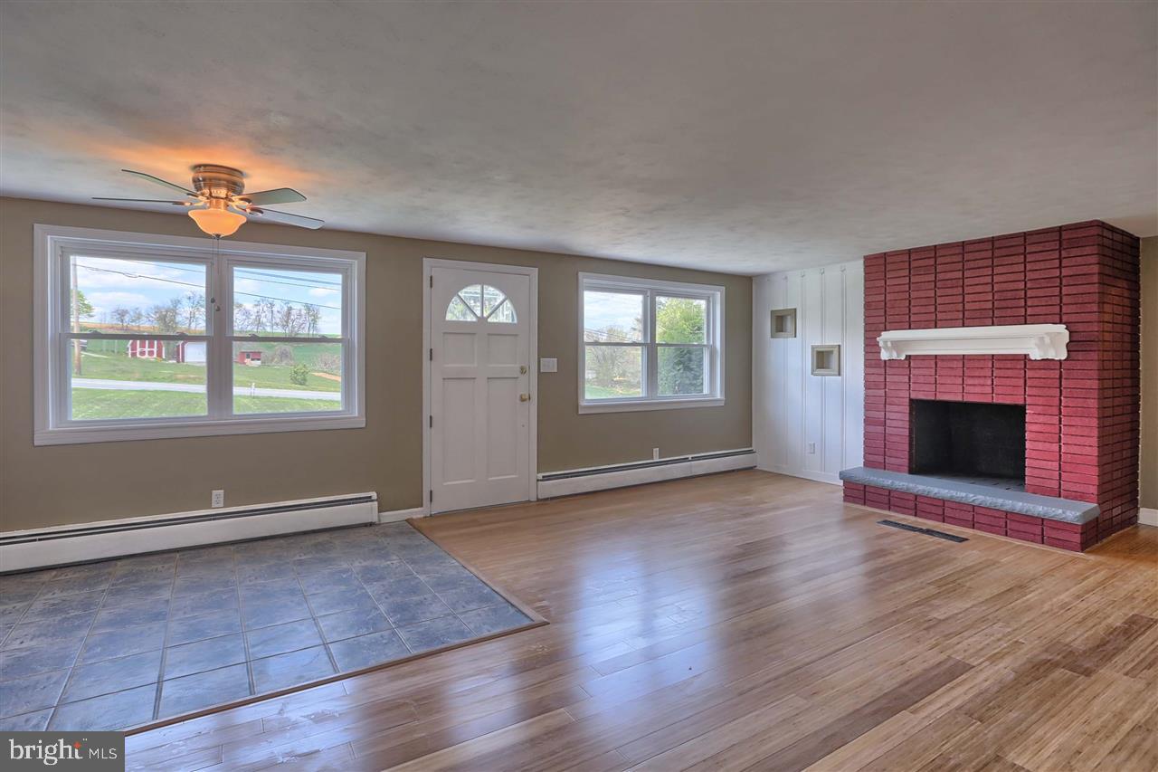 2214 Craley Road Windsor, PA 17366 - Photo 4 of 36