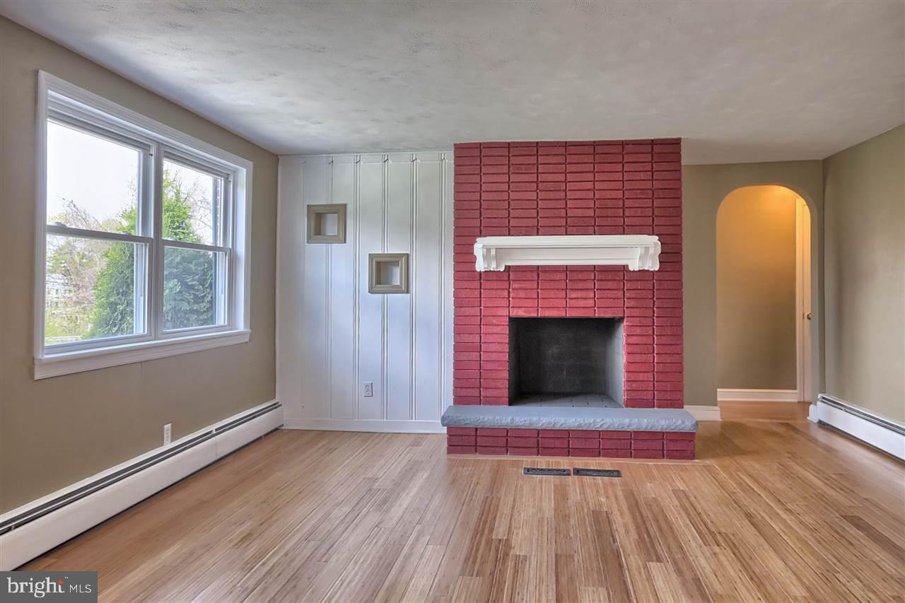2214 Craley Road Windsor, PA 17366 - Photo 5 of 36