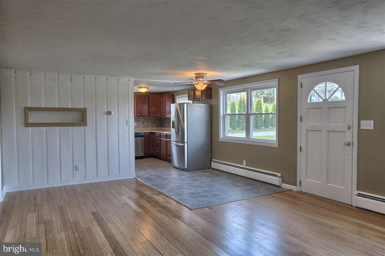2214 Craley Road Windsor, PA 17366 - Photo 6 of 36