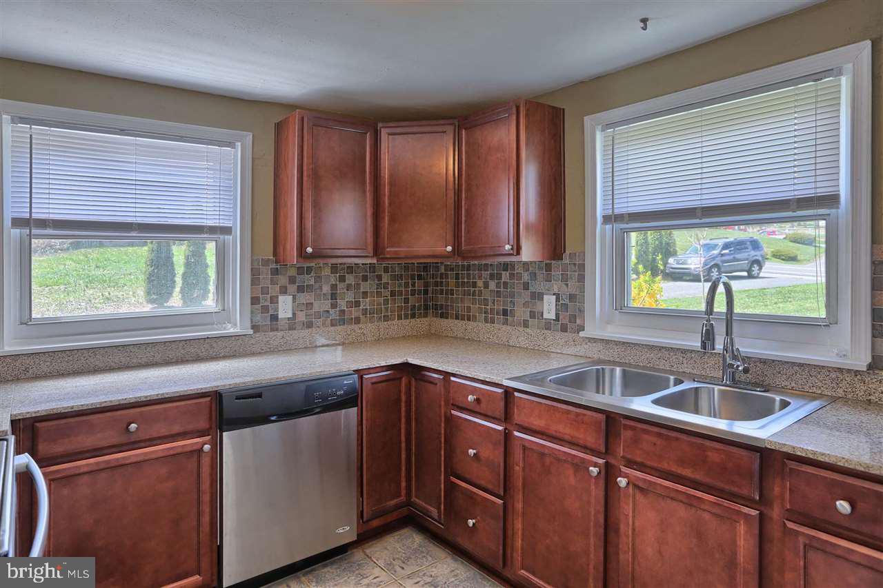 2214 Craley Road Windsor, PA 17366 - Photo 9 of 36