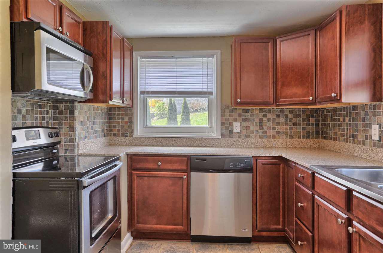 2214 Craley Road Windsor, PA 17366 - Photo 10 of 36
