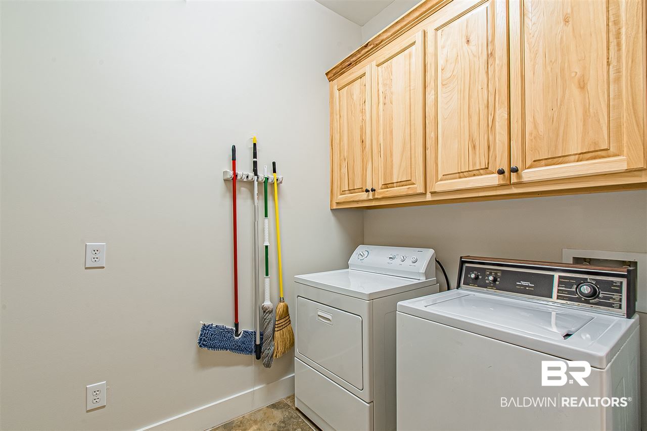 406 Rothley Avenue Fairhope, AL 36532 - Photo 29 of 39 Laundry Room