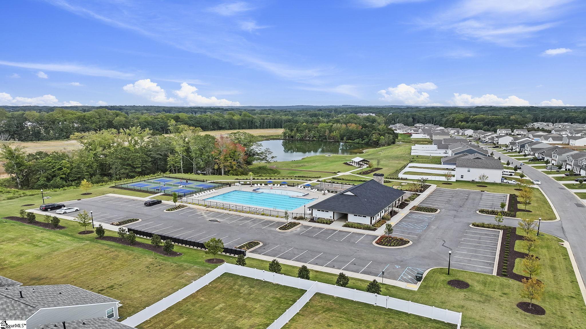 202 Mosby Drive Fountain Inn, SC 29644 - Photo 3 of 9