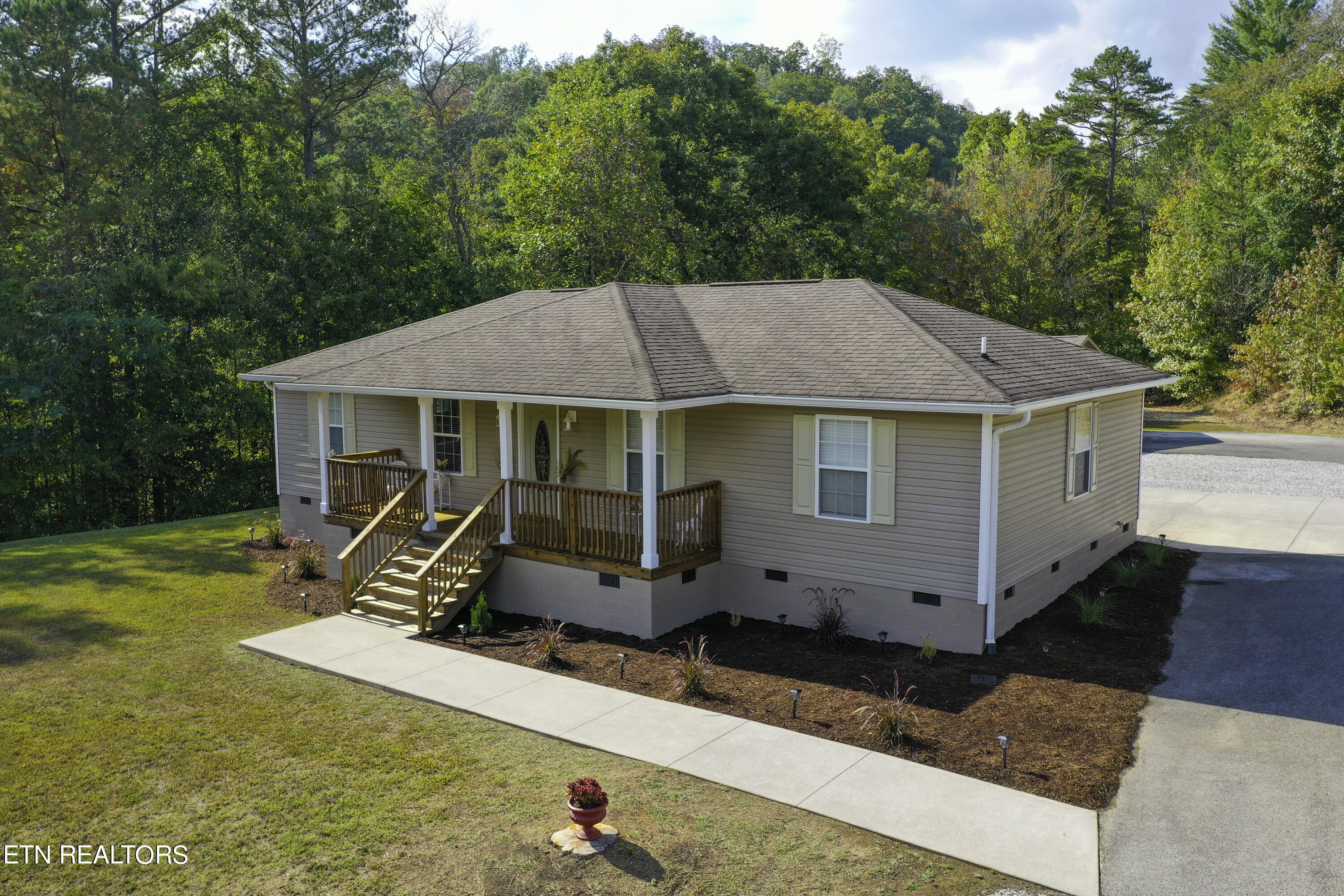 457 Shady Road Oliver Springs, TN 37840 - Photo 1 of 60 House