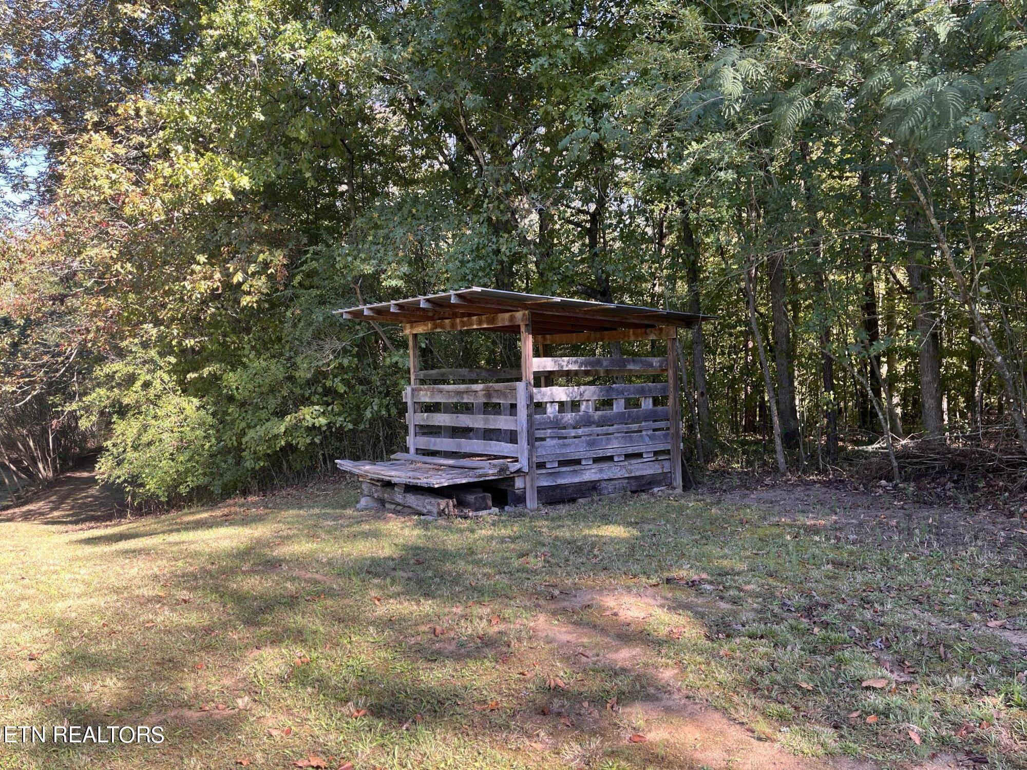 457 Shady Road Oliver Springs, TN 37840 - Photo 50 of 60 Hog pen