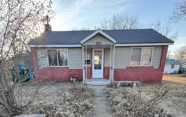 $75,000 | 702 6th Avenue, Rock Falls, IL 61071