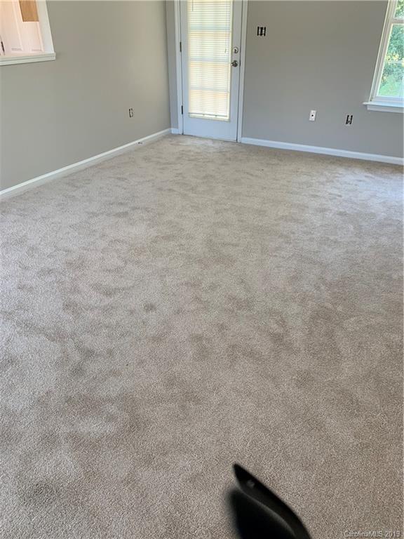 4004 Ranchview Lane Charlotte, NC 28216 - Photo 12 of 19 Gallery Image 12