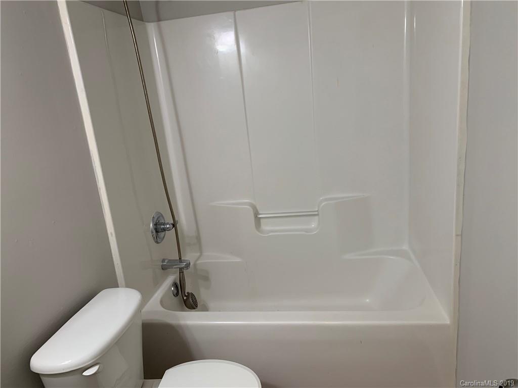 4004 Ranchview Lane Charlotte, NC 28216 - Photo 19 of 19 Gallery Image 19